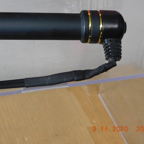 HOT TOOLS PRO CERAMIC 1 1/4" SALON CURLING IRON - Picture 7 of 10